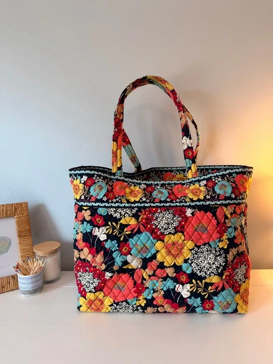 Vera Bradley Extra Large Open Top Tote in Happy Snails - Picture 2 of 4